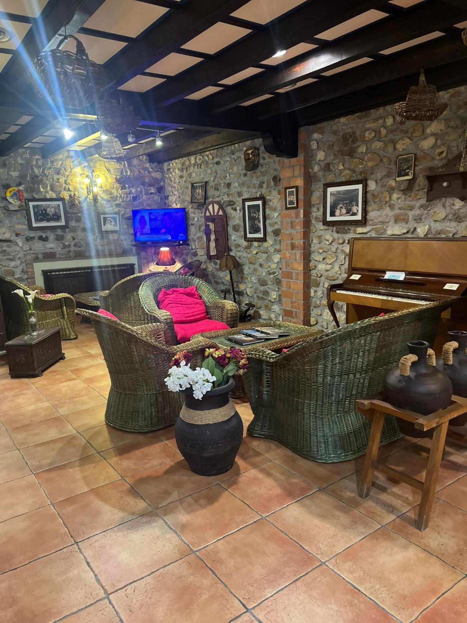 Hotel El Bricial Soto De Cangas Extérieur photo