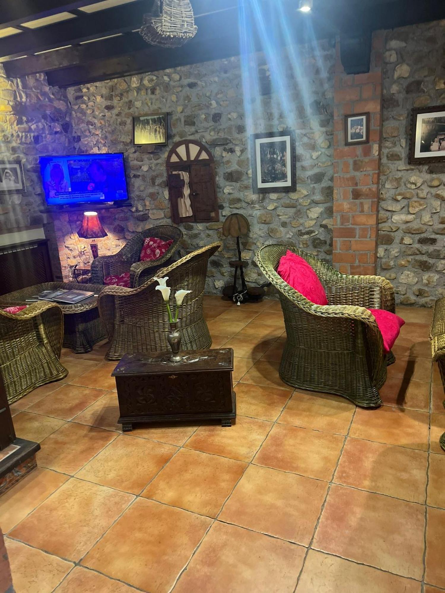 Hotel El Bricial Soto De Cangas Extérieur photo
